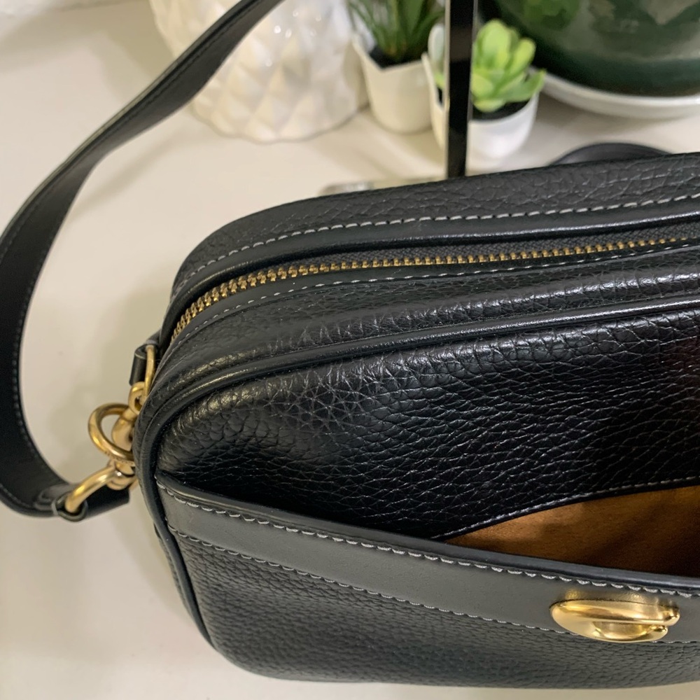 💕👜 COACH Camera Crossbody Black Leather Bag - Picture 8 of 11
